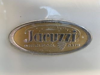 Jaccuzi brand bathtub. No jets but made by Jacuzzi.