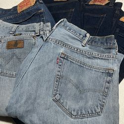 Levi jeans