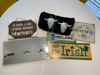 Wall Signs & Decor