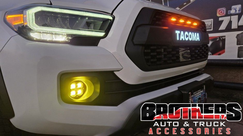 Baja Design Squadron SAE LED Lights for Tacoma Luces LED Amarillas