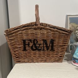 F&M Picnic Basket Brand New Condition 