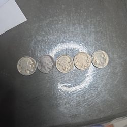 Indian Head Five Cent  coins ( total 5 Buffalo Nickels coins )