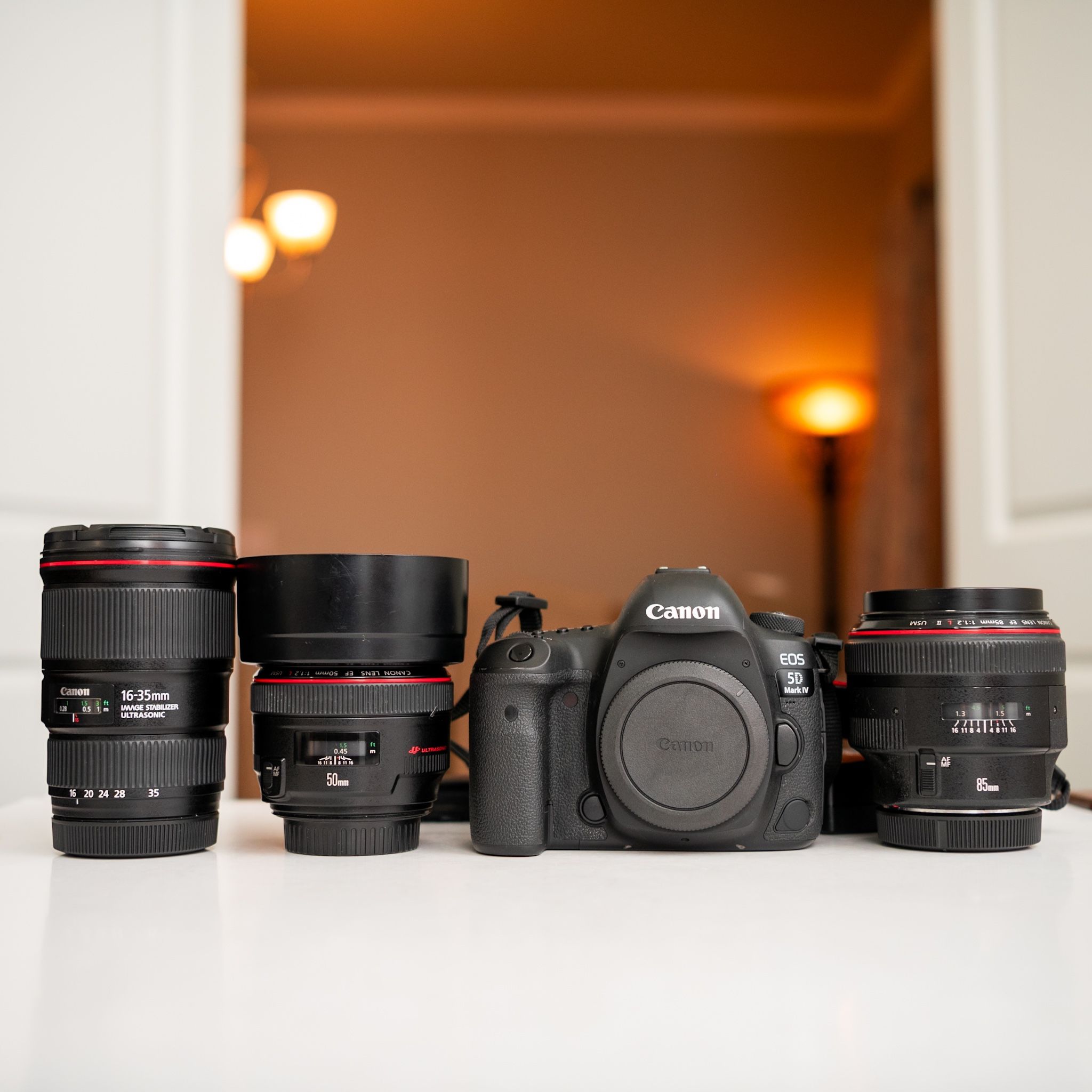 Canon 5D Mark IV Camera With Lenses