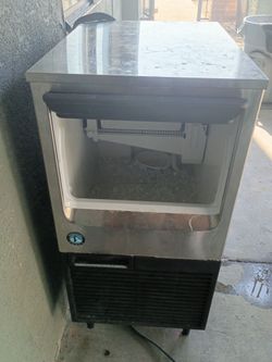 Ice maker