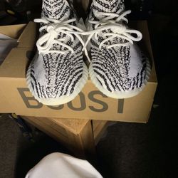 Adidas Yeezy 350v2 zebra sz9
