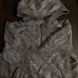 camo sweater zipup
