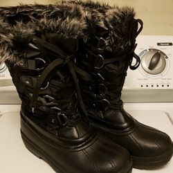 Winter boots Size 8