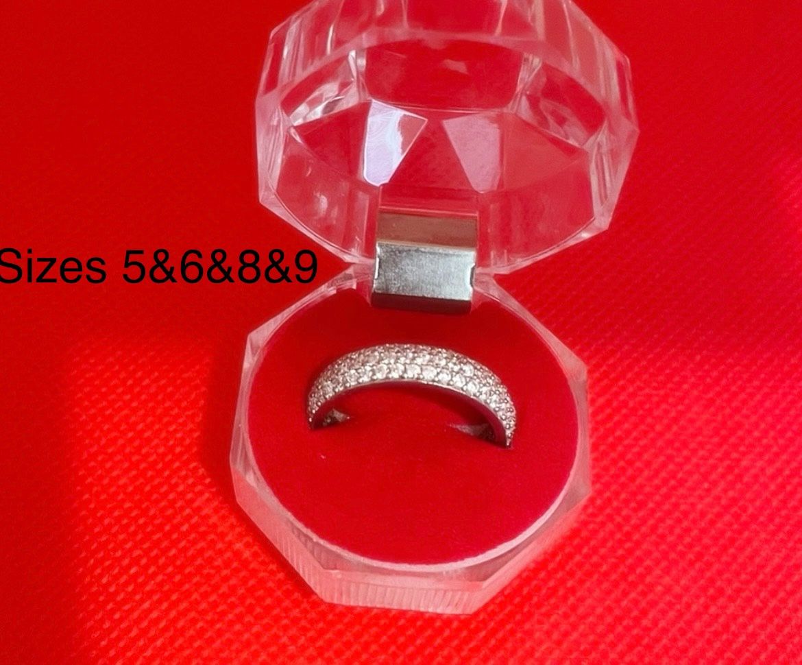 Engagement Ring With Box
