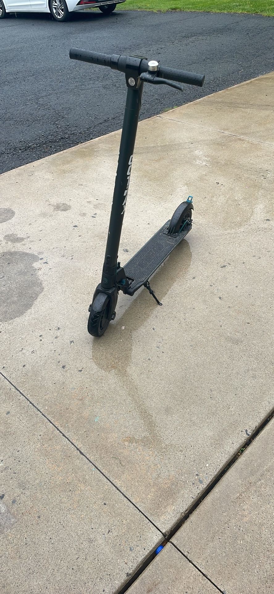 E-scooter 25mph( LOOK IN DESCRIPTION)