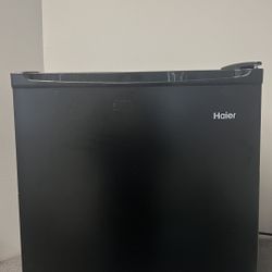 Mini Refrigerator 