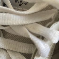 Boy’s Reebok Size 4