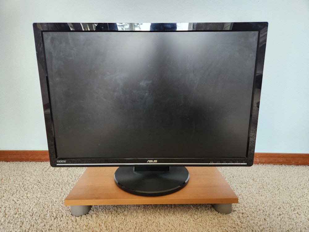 Free Computer Monitor with HDMI, DVI, and VGA Cable