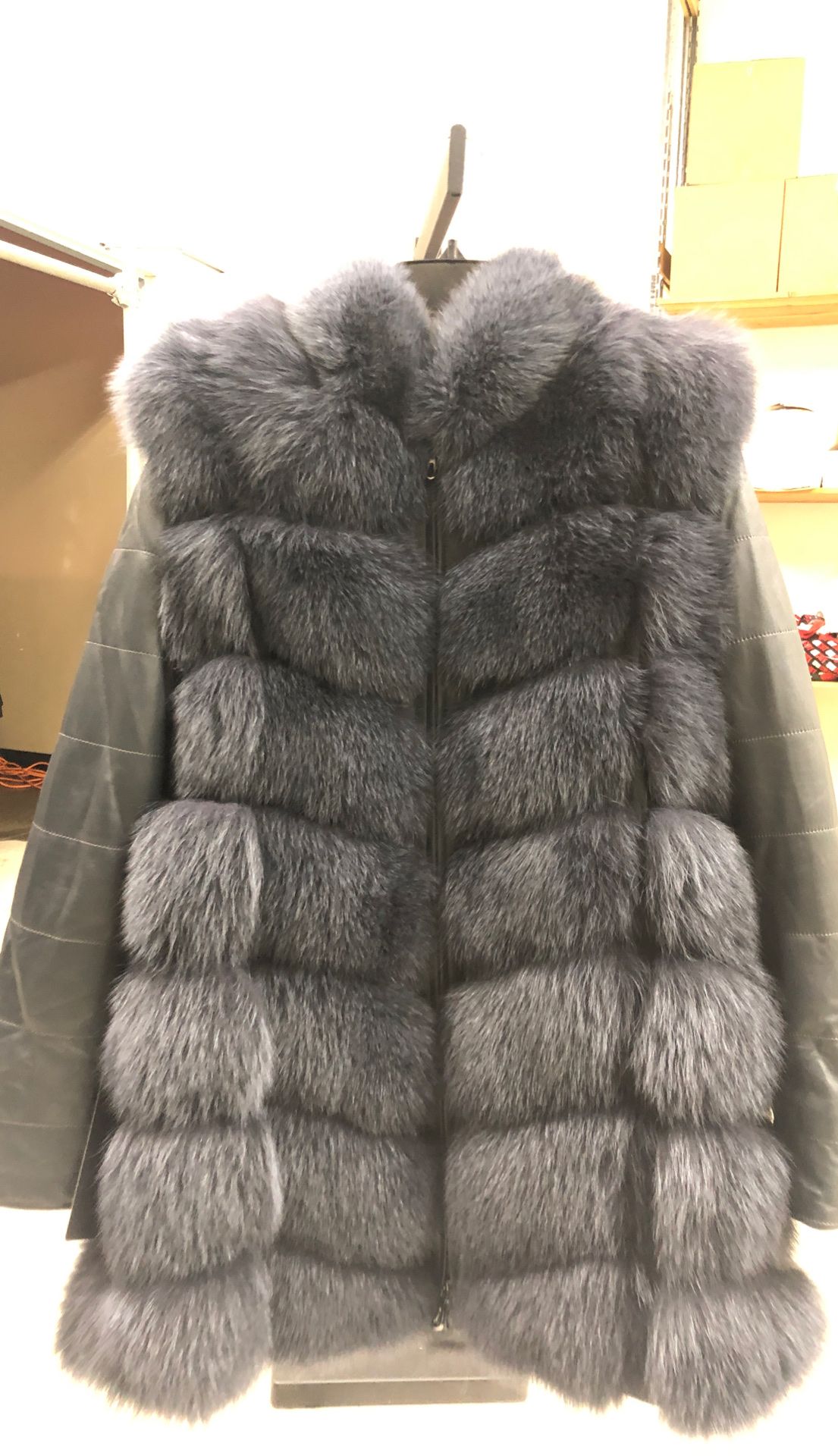 Fox fur jacket with Hood and leather sleeves