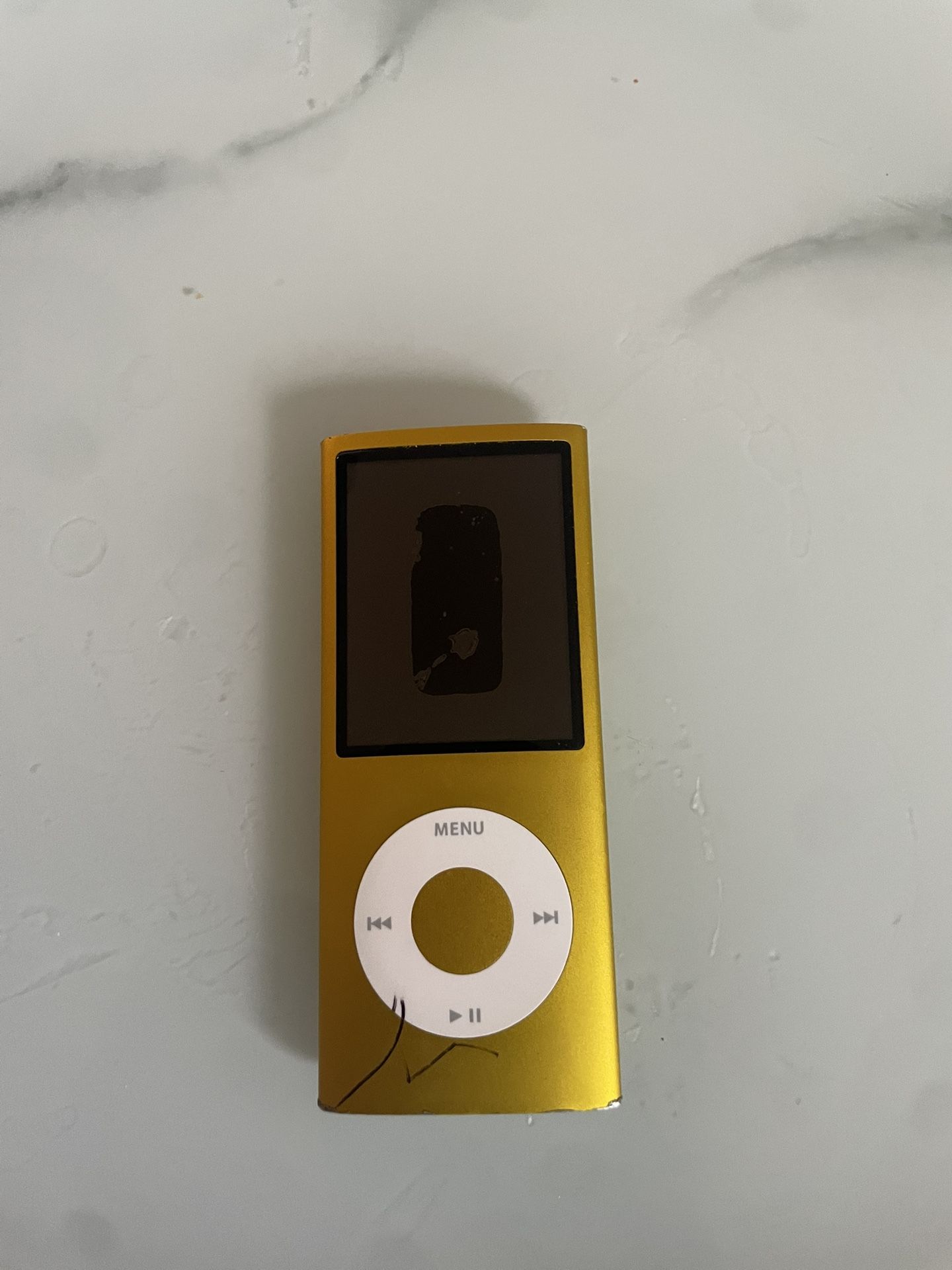 🎵 Rare Yellow iPod Nano 4th Gen (16GB) + Case – Vintage Apple MP3 Player! 🎵