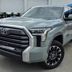 Toyota tundra hybrid/.  Year 2024