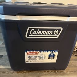 50 QT  Cooler With Wheels 