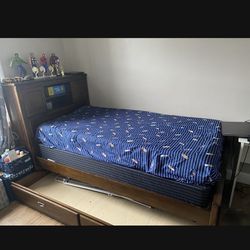 Twin Size bed, Box and mattress - Great For Teens