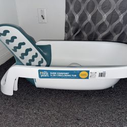 The First Years Sure Comfort 4-in-1 Reclining Baby Bathtub