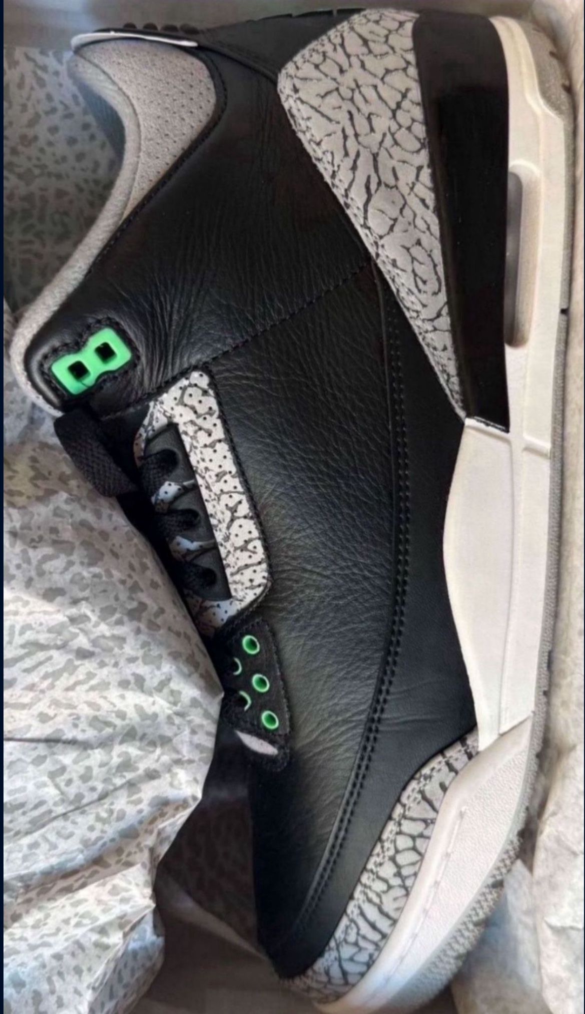 Nike Air Jordan 3 Green Glow