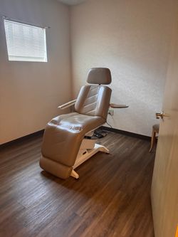 4 medical exam chairs 250.00