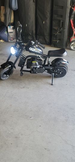 Nice kids mini bike rode a few times .Paid 350 selling for 180 firm price. Chain needs adjusting