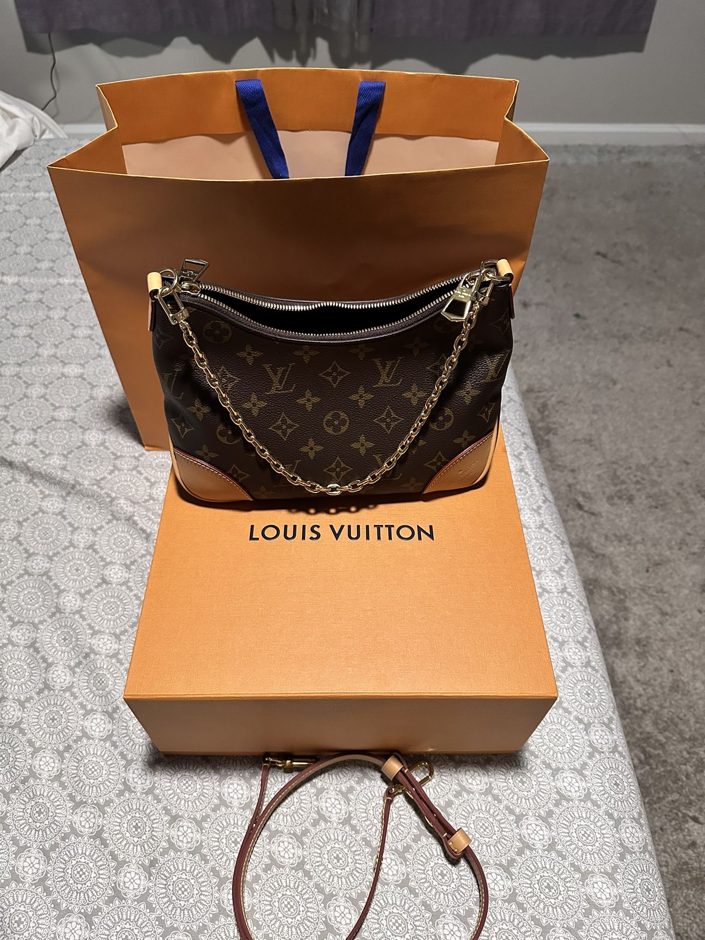 Louis Vuitton Purse 