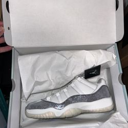 Jordan 11 Low Size 12