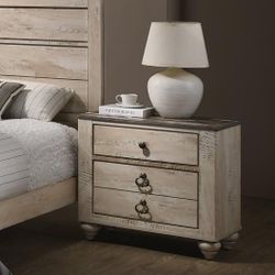 Queen Bedroom Set – Rustic Look, Great Condition