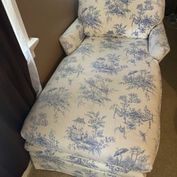 Vintage Lounge Chair