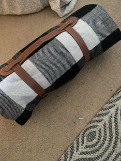 NEW Waterproof 3 Layer Beach /camping /park / Grass Etc Blanket