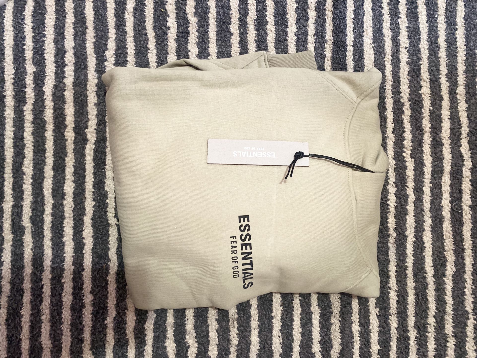 Light Green Essentails