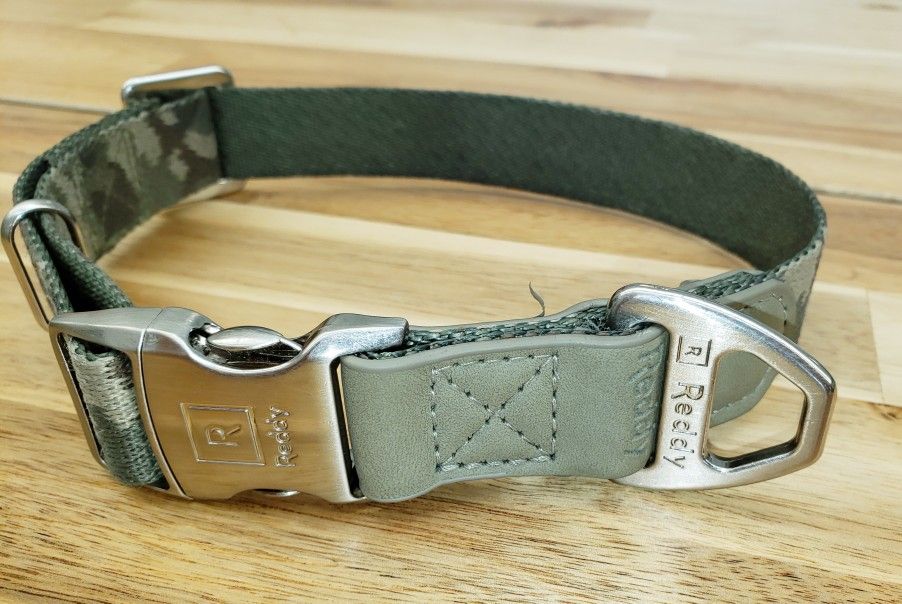 Reddy Medium Camouflage Dog Collar