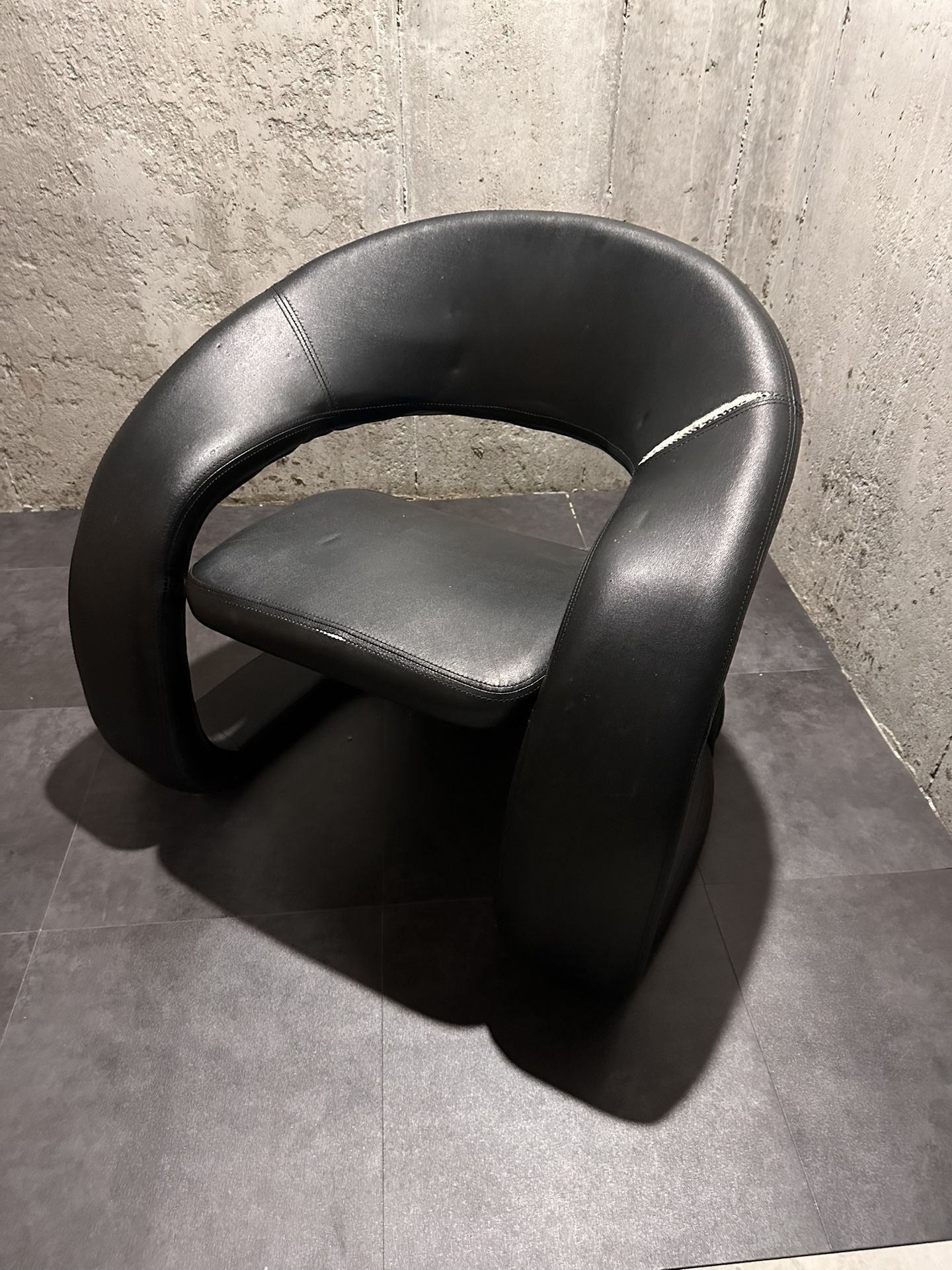 Retro Leather Chair