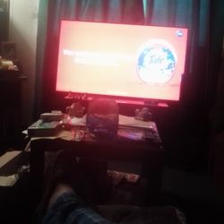 56" Samsung Smart TV Only A Year Old I Need To Sell It For 300$ To Get Another Big One 