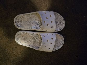 Croc slides sz 10