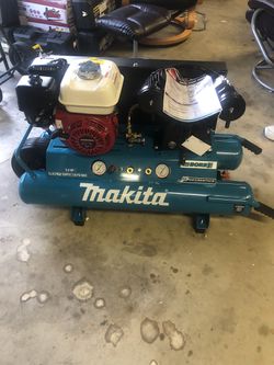 Makita Air Compressor gas powered brand new works perfect $850