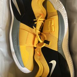 Paul George Bastkeball Shoes Size 8 