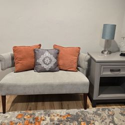 Tufted Bench Settee