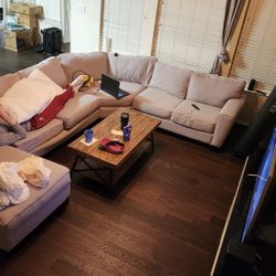 Star Furniture Light Gray Sectional Couch