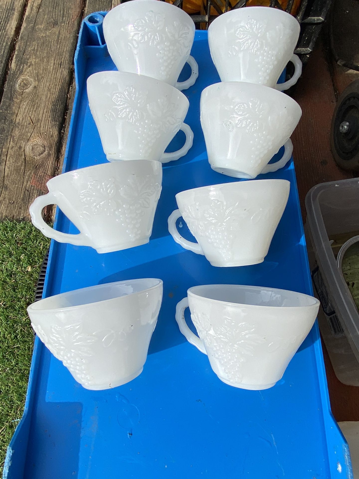 Anchor Hocking, Milk Glass, 8 Cups