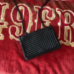 Black Purse 