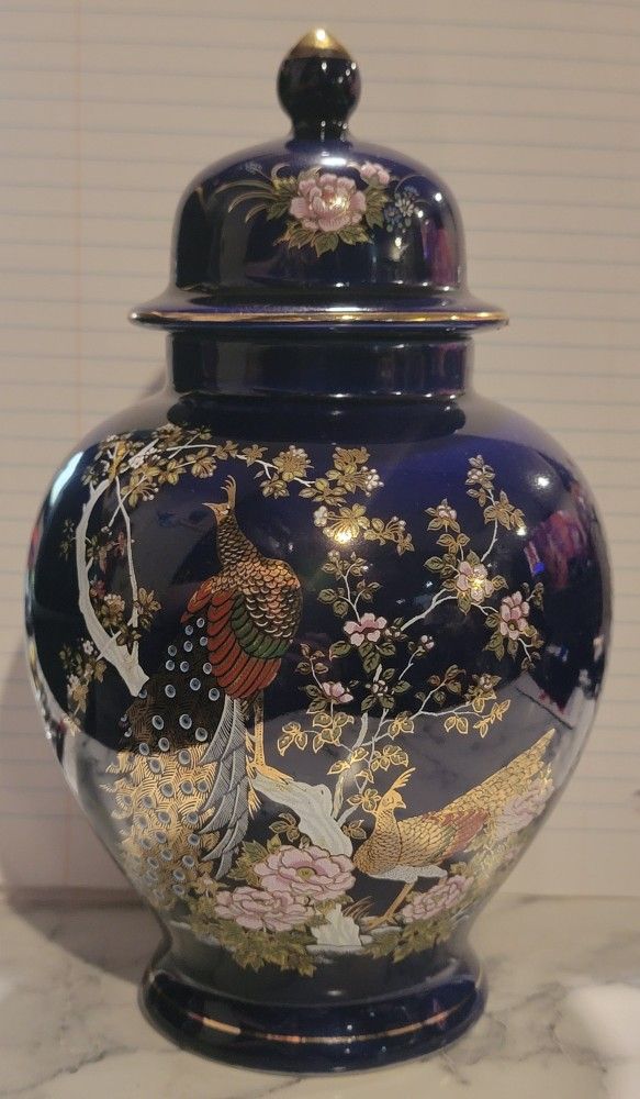 Japanese Kutanu Style Vase
