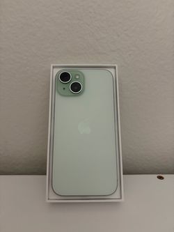 Apple iPhone 15 Green