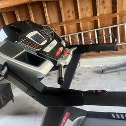 Sole Treadmill Works Great Has Speakers/fan