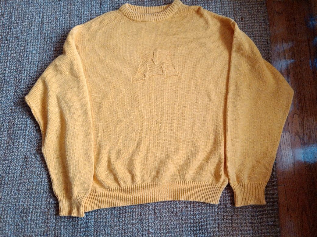 Minnesota State Extra Large Golden Sweater