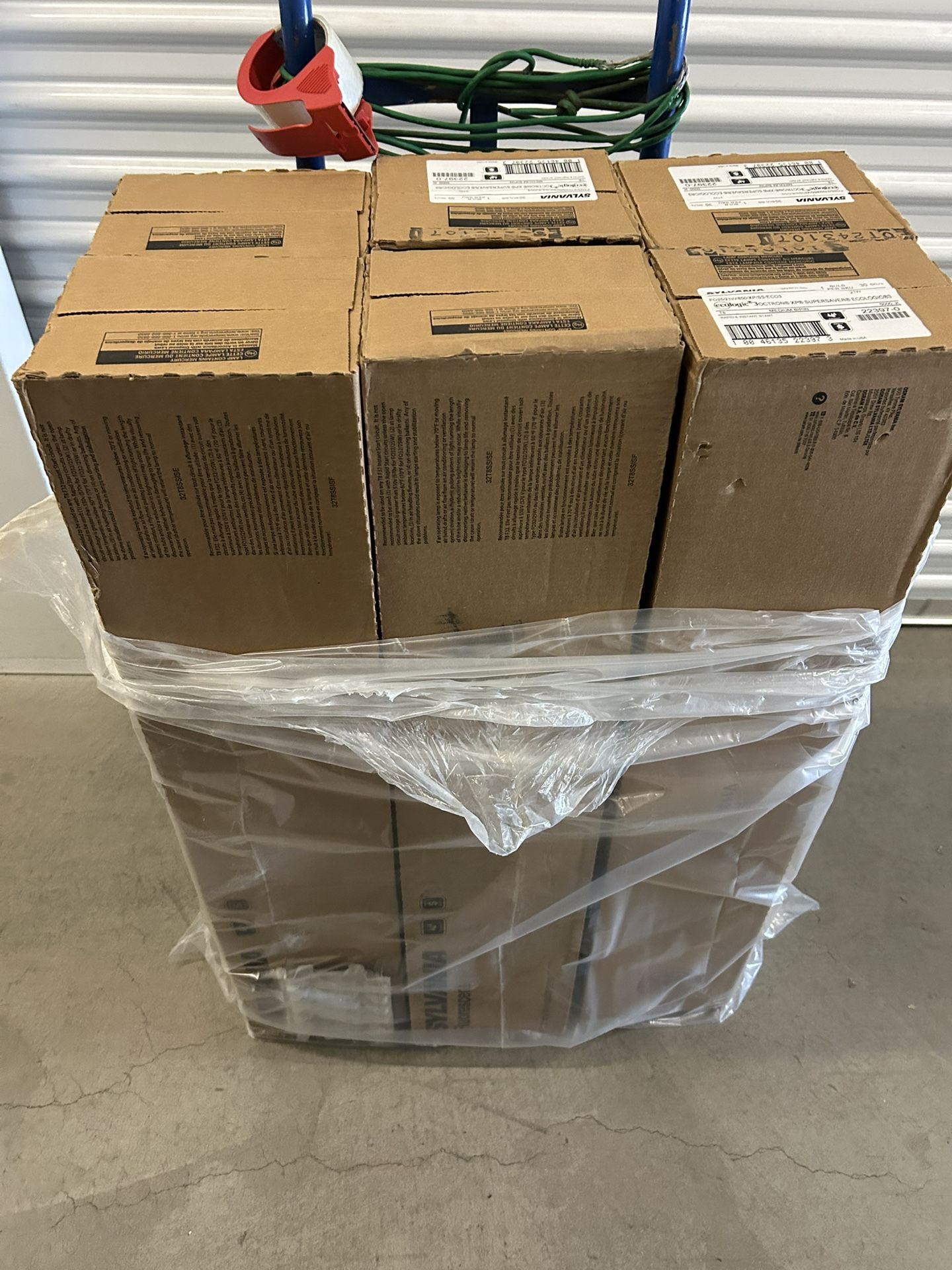 Fluorescent floor lamps one box for $40 or six boxes for $200