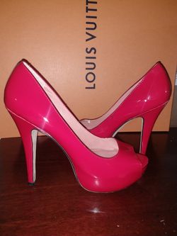 Women's Vince Camuto women's Red hill shoes