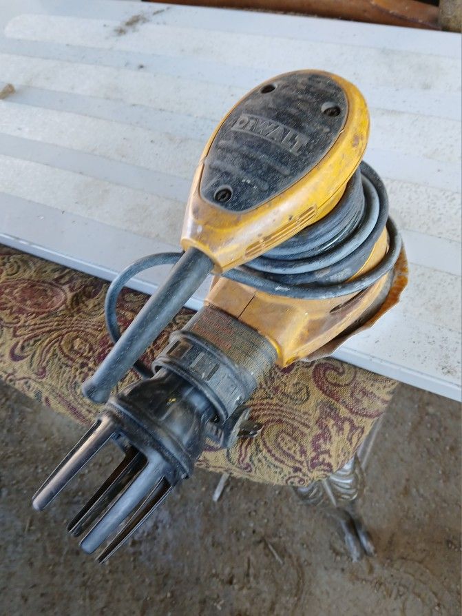 DEWALT Sander