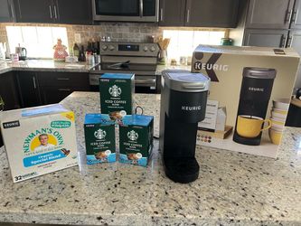 Keurig Single Serve Coffee Maker Bundle with K-Cups