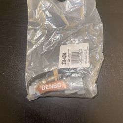 New Denso O2 Sensor 